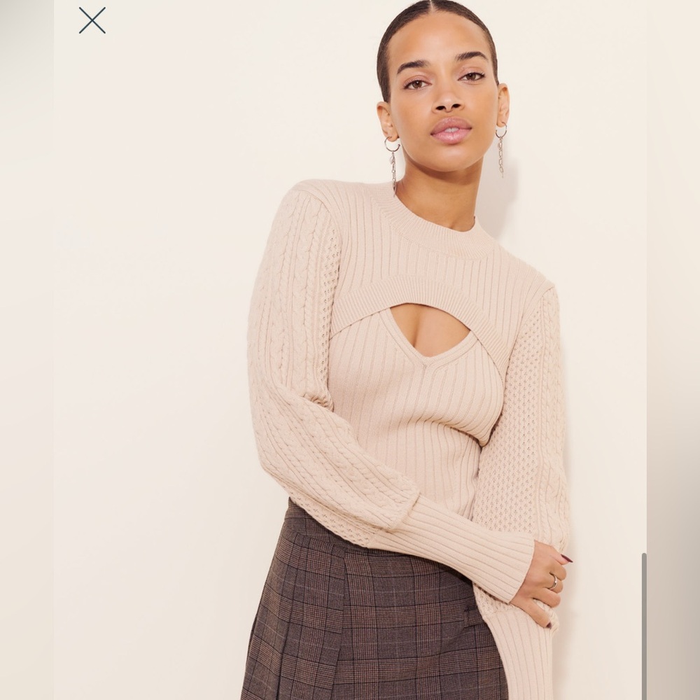 Chic Beige Women's Sweater (Deborah mix knit)